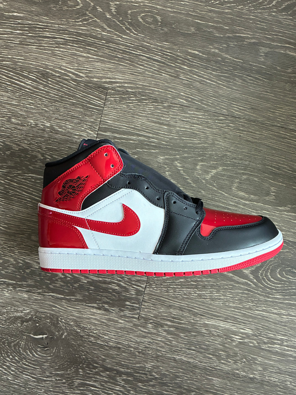 Jordan 1 Mid SE