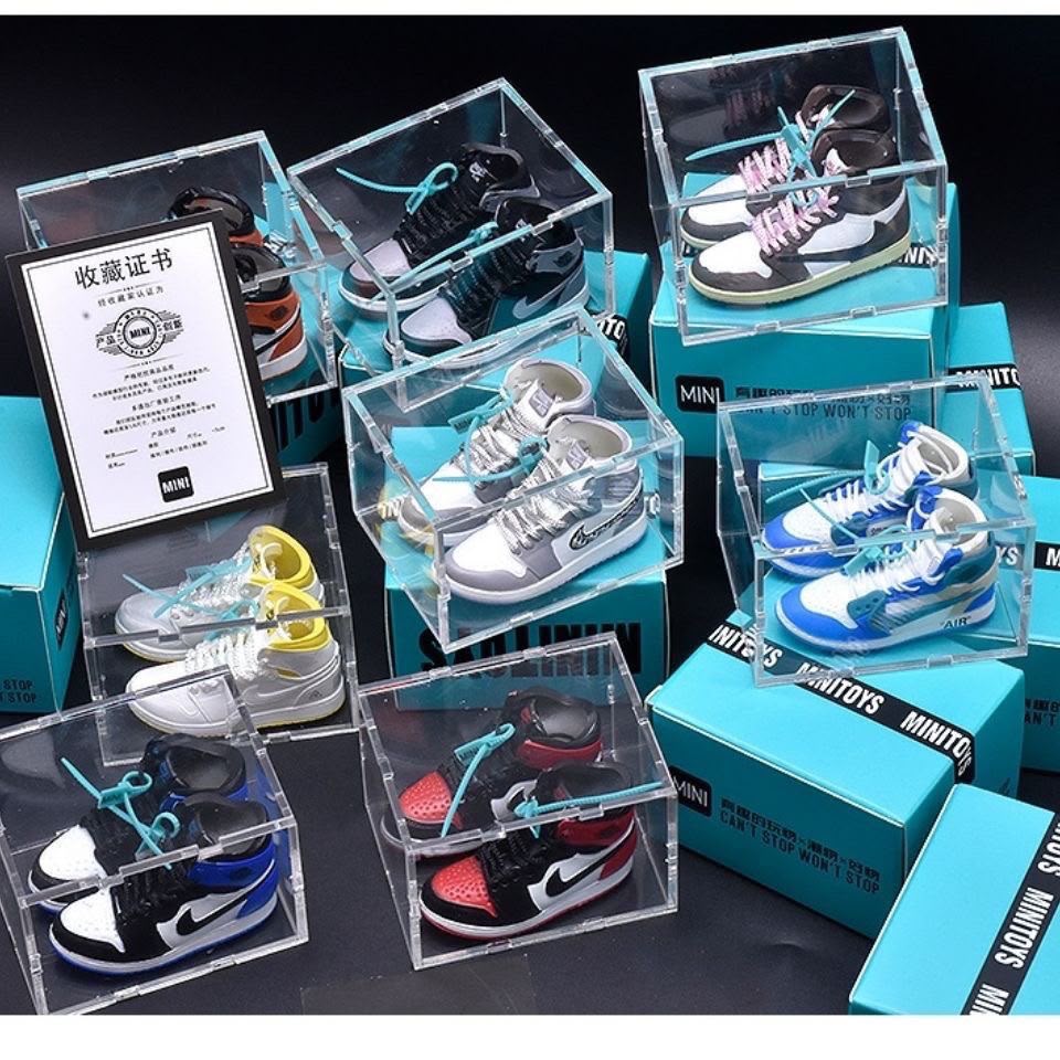Mini Sneakers Mystery Box