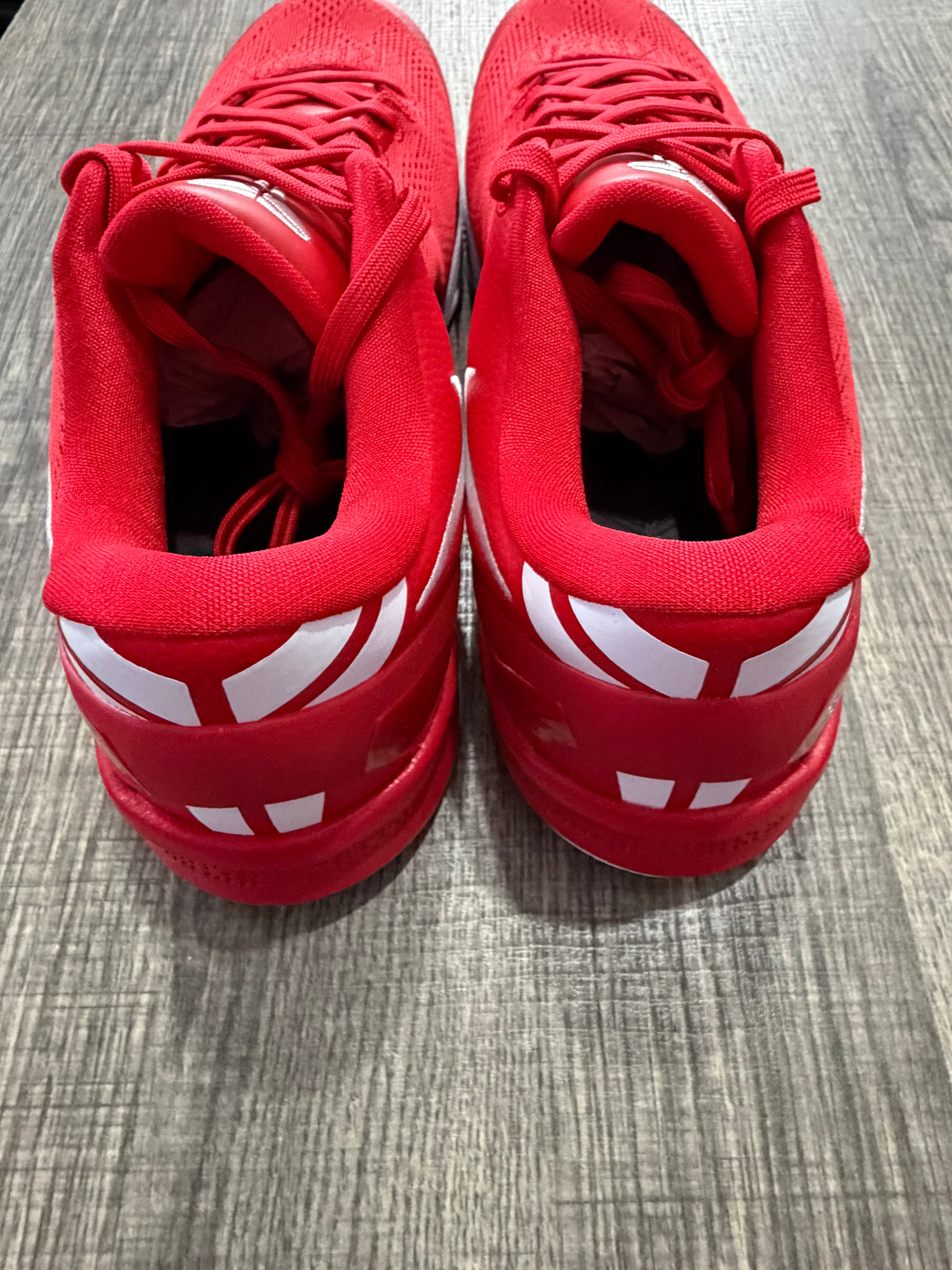 KOBE VIII PROTRO TB P