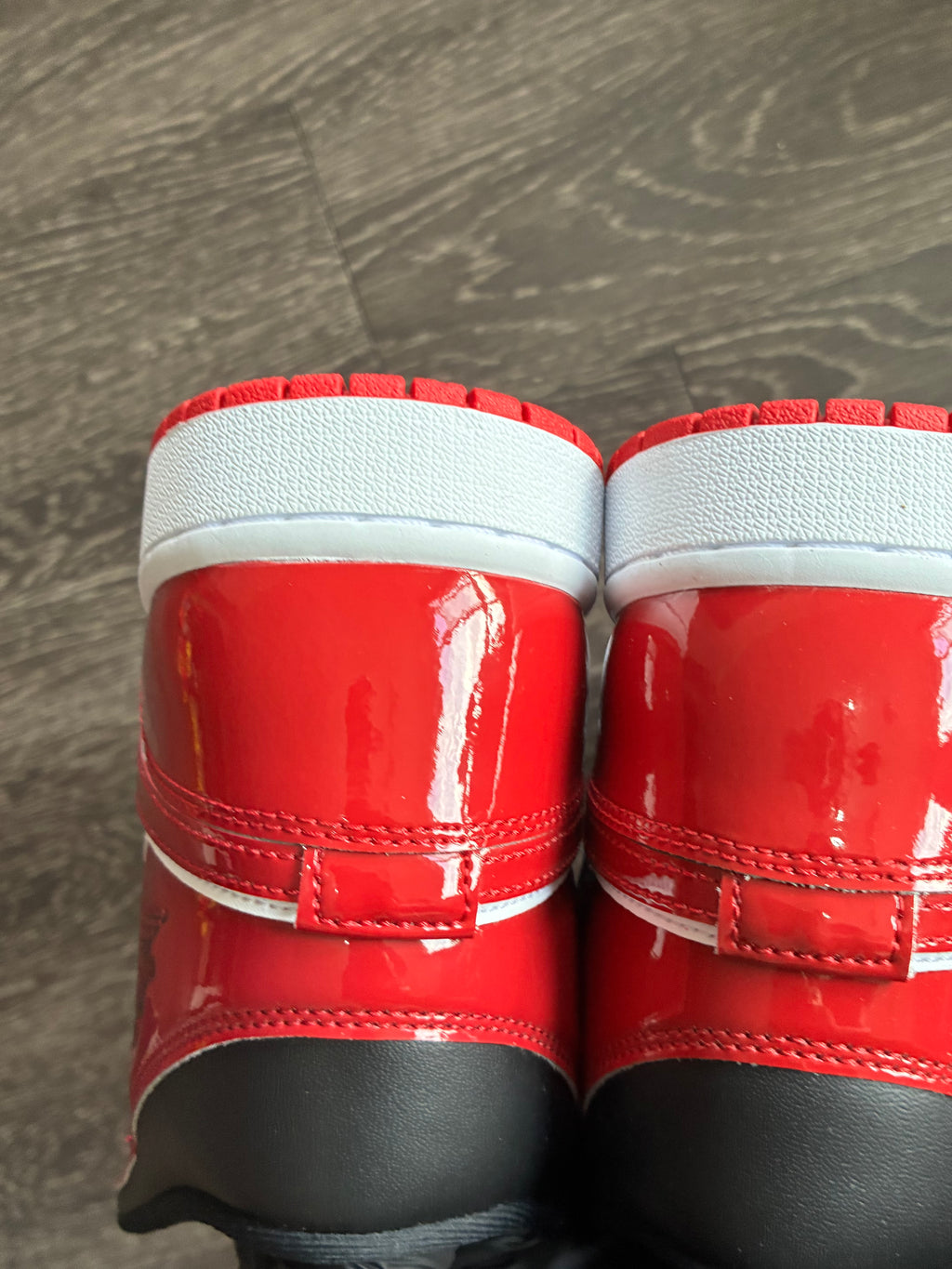 Jordan 1 Mid SE