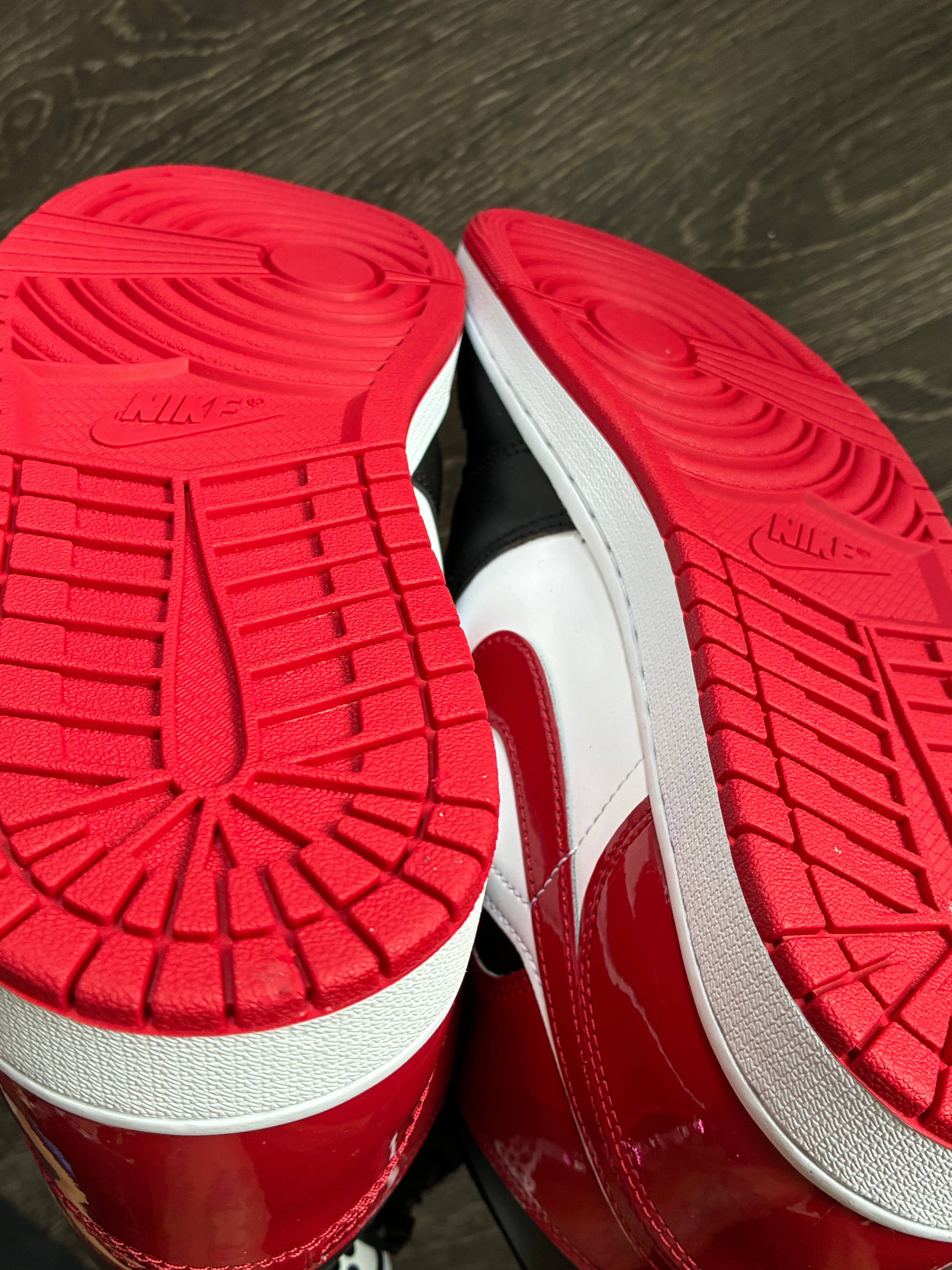 Jordan 1 Mid SE