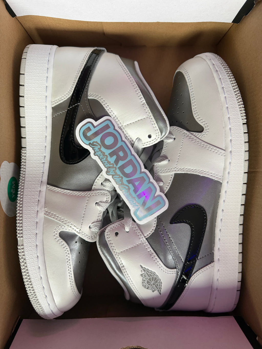Jordan 1 MID SE (GS)