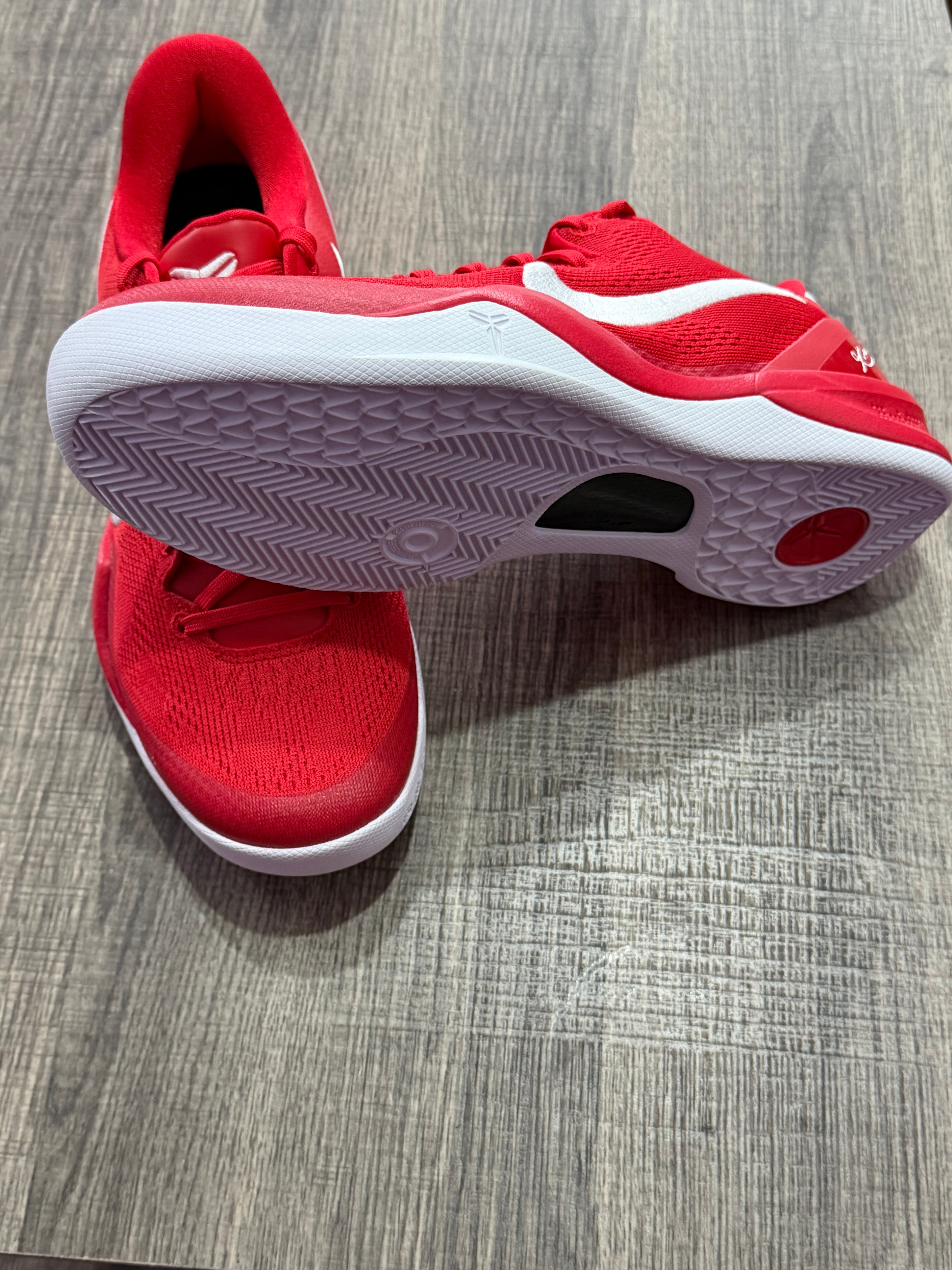 KOBE VIII PROTRO TB P