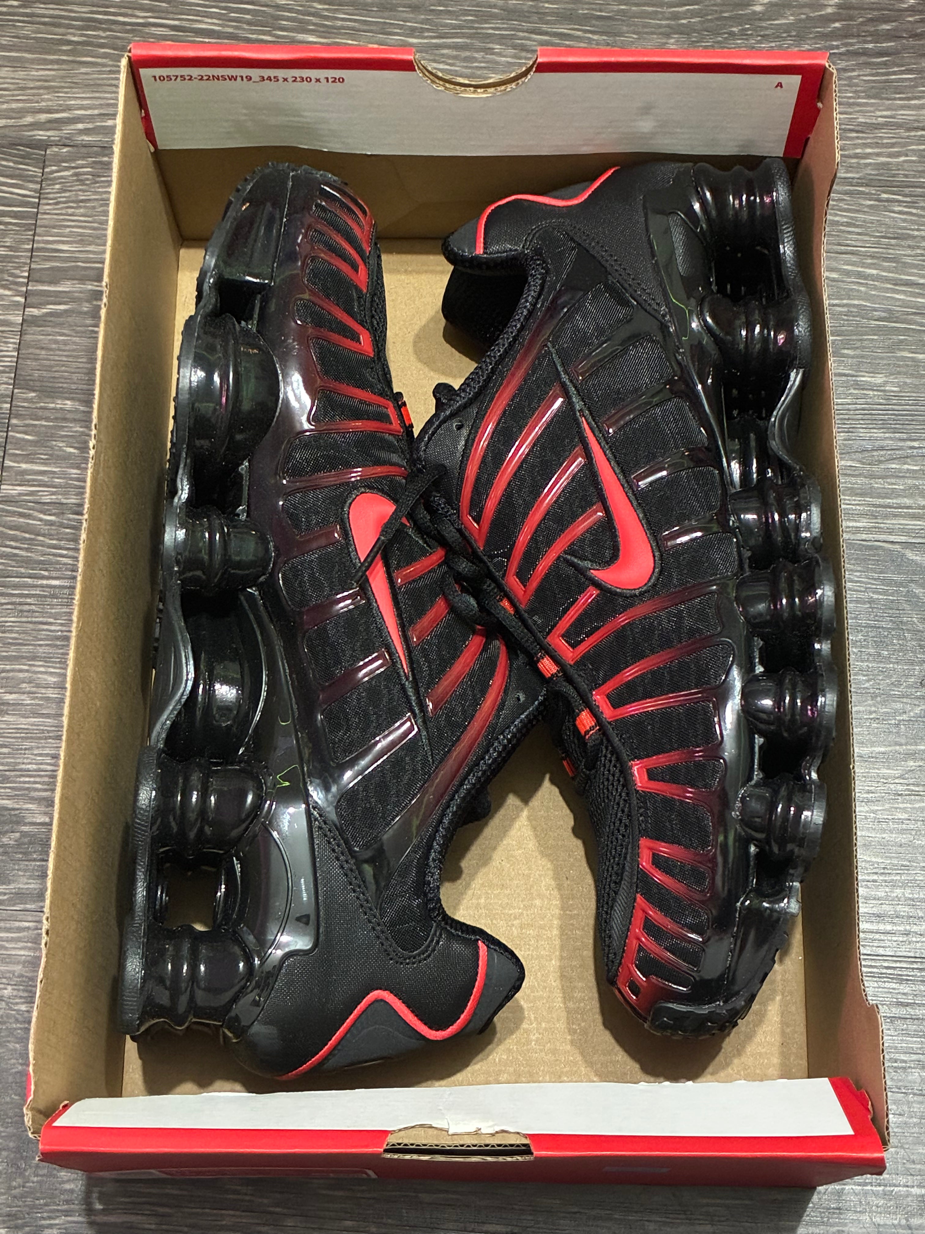 NIKE SHOX TL (Black Light Crimson)