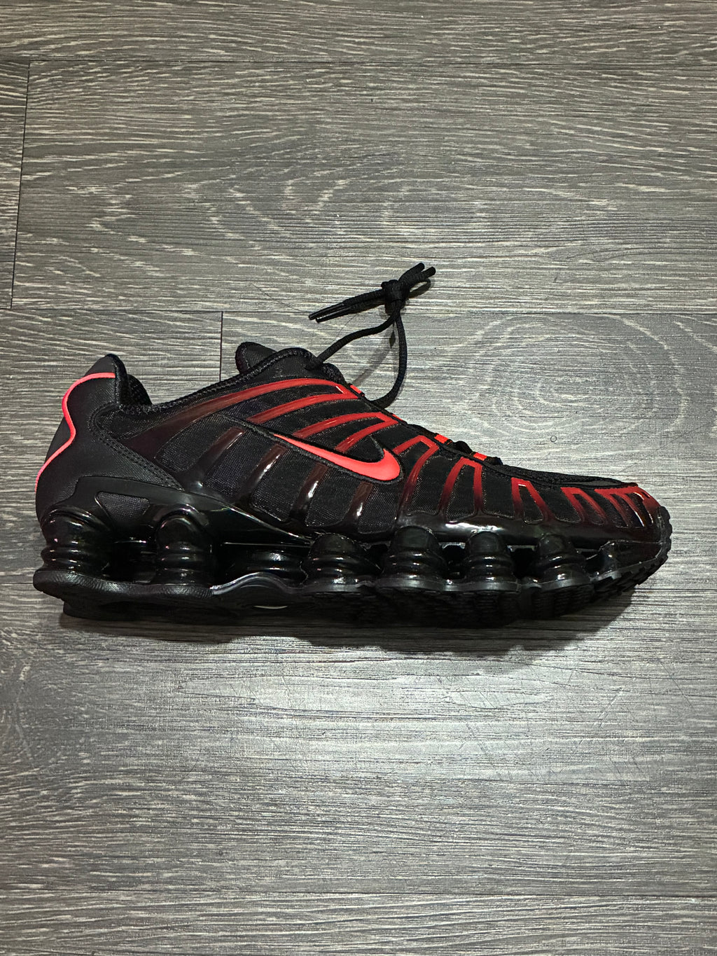 NIKE SHOX TL (Black Light Crimson)